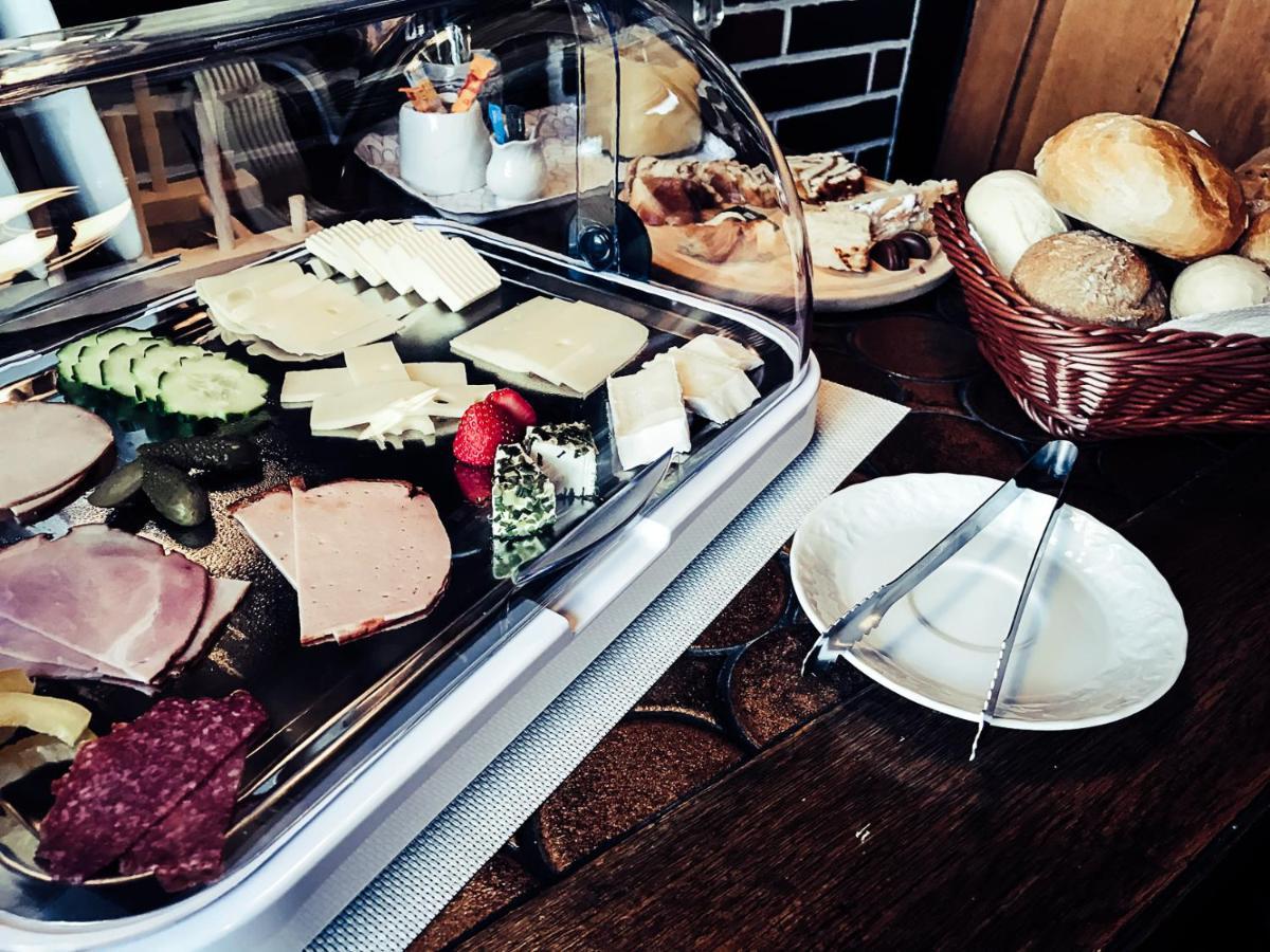 Brunnenhof Randersacker - Das Kleine Hotel Екстериор снимка
